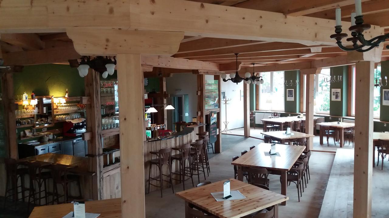 Hotel BouCZECH Lipno nad Vltavou Buitenkant foto