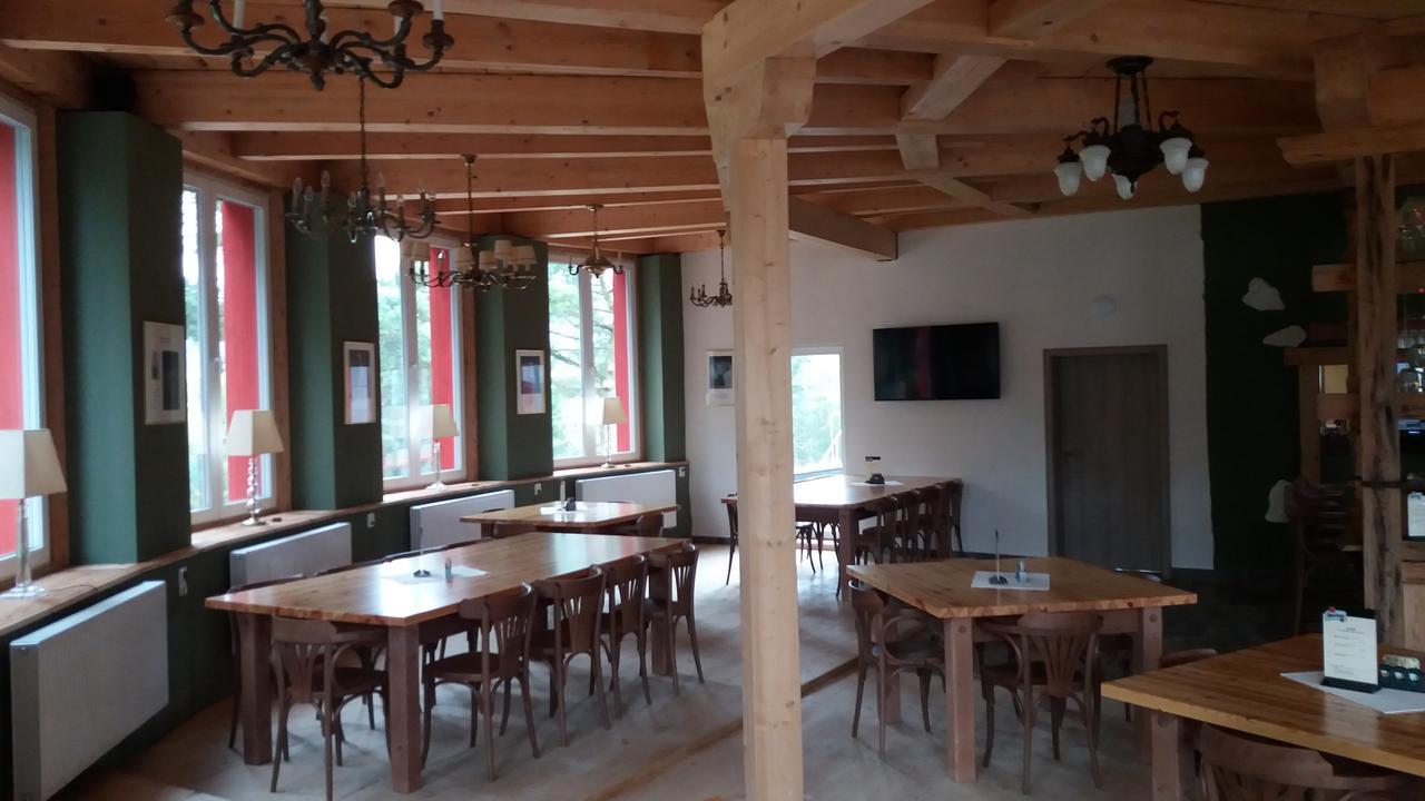 Hotel BouCZECH Lipno nad Vltavou Buitenkant foto